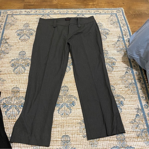 Elegant Black Pinstripe Women's Pantsuit - Picture 5 of 8